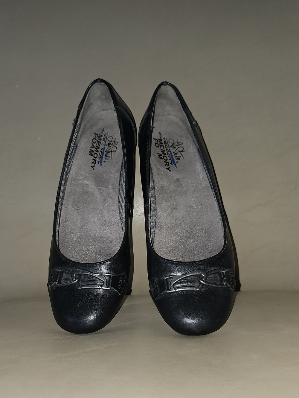 Clarks Black Leather Slip-On Flats with Decorative Bit
